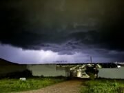 Chuvas de até 100 milímetros e ventos de até 100 km/h devem atingir 155 cidades do Ceará