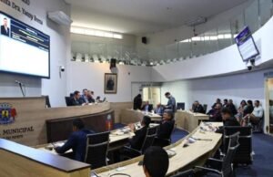 Vereadores de Juazeiro do Norte aumentam próprios salários em 65%