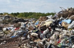 Prefeitura de Acaraú é alvo de ação na Justiça que pede fim de atividades em “lixão”