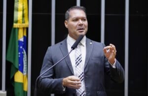 Heitor Freire tem contas eleitorais desaprovas pelo TRE-CE; Corte determina devolução de R$ 1,6 milhão ao Tesouro