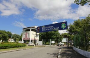 Elmano anuncia novo concurso para professor da Uece com 53 vagas