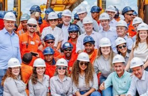 “Hoje vivemos um momento histórico no Ceará”, diz José Guimarães após anúncio de investimentos com Lula em Iguatu