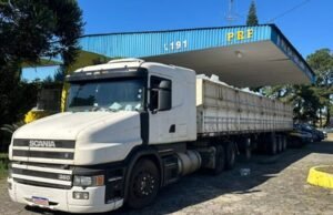 Carreta de doações ao Rio Grande do Sul é apreendida com 3 toneladas de maconha