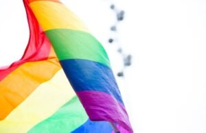Projeto que determina celas específicas para população LGBTQIA+ encarcerada é aprovado no Senado