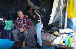 Nova onda de desabrigados começa a chegar aos abrigos de Porto Alegre