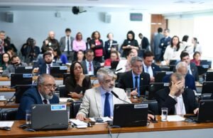 Aprovado aumento de cotas raciais para concurso público; texto segue para Câmara