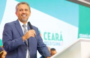Elmano participa de seminário para debater mais políticas socioambientais no Ceará