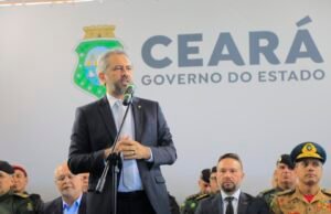Governador Elmano de Freitas defende integração da Forças de Segurança em aula inaugural de formação de novos policiais