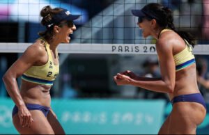 Dupla brasileira Carol Solberg e Bárbara Seixas vence na estreia do vôlei de praia em Paris 2024