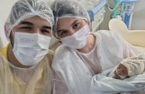 Filho do cantor Zé Vaqueiro, de 11 meses, morre em Fortaleza; bebê síndrome de Patau