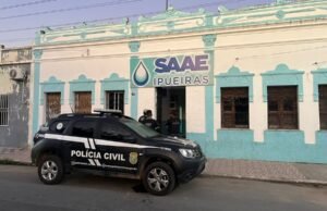 Diretora do SAAE de Ipueiras e ex-chefes do órgão são alvos de operação por suspeita de “rachadinha”