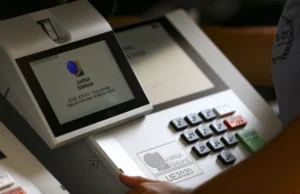 Novo Código Eleitoral, que acaba com reeleição, deve ser apreciado no segundo semestre no Senado