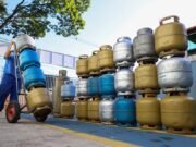 Gás de cozinha ficará mais barato a partir deste sábado, 1º