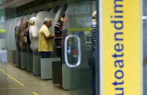 Bancos têm horários reduzidos de atendimento no final de ano