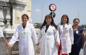 Abraço comunitário na Santa Casa de Fortaleza destaca crise financeira e colapso nos serviços médicos