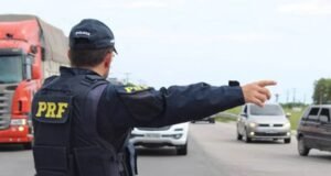 Ex-policial rodoviário é acusado de liderar esquema de propinas para liberação de caminhões no Ceará