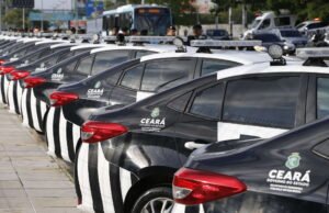 Quixadá, Canindé, Sobral e outros 21 municípios recebem novas viaturas da PMCE