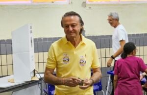 Cirilo Pimenta é o primeiro candidato à Prefeitura a registrar voto em Quixeramobim