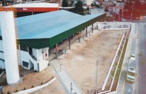 Prefeita Rozário Ximenes assina ordem de serviço para adequar via do calçadão da Rodoviária de Canindé