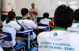 Estudantes do ensino integral têm notas maiores no Enem, diz estudo