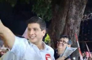 João Campos participa de comício em apoio a Evandro Leitão em Fortaleza