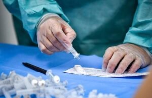 Nova variante do vírus Sars-CoV-2 é identificada em três estados