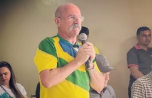 Vereador reeleito, Inspetor Alberto xinga Evandro Leitão e ataca: “Prepara teu caixão”