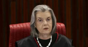 Ministra do STF diz que mulheres vivem sob “poder violento” e critica altos índices de violência