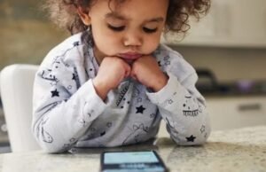 Senado adia votação de projeto que protege criança em ambiente digital