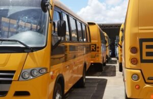 MPCE, Detran e PRE criam grupo de trabalho para intensificar fiscalização do transporte escolar no estado