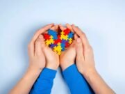 Prefeitura de Limoeiro do Norte é cobrada a oferecer atendimento de saúde adequado a pessoas com autismo e outras deficiências