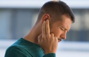 Novembro Laranja: campanha nacional alerta sobre o zumbido e especialista explica sobre as causas e tratamentos