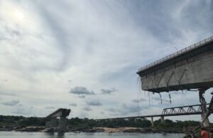 Ponte entre Maranhão e Tocantins desaba sobre rio e deixa uma pessoa morta e duas feridas