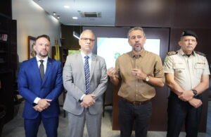 Elmano anuncia convocação de 170 policiais militares aprovados no último concurso