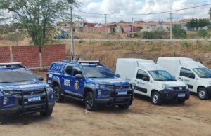 Prefeitura de Canindé recebe viaturas para reforçar rondas preventivas escolares da Guarda Municipal