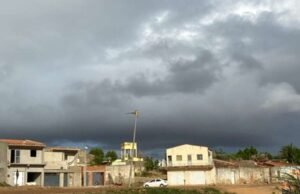 Chuvas intensas devem atingir 43 cidades do Ceará até esta terça-feira, 3