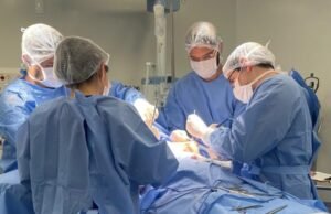 HRVJ realiza primeira cirurgia de mastectomia com reconstrução mamária e implante de prótese de silicone