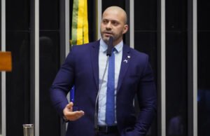 Ex-deputado Daniel Silveira é preso pela Polícia Federal por descumprir medidas condicionais