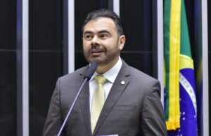Idilvan Alencar será secretário da Educação de Fortaleza