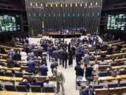 Câmara aprova aumento do número de deputados para 531; Ceará ganha mais 1 vaga