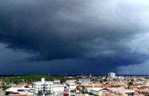 Todo o Ceará pode ser atingido por chuvas e ventos intensos neste final de semana