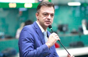 Fernando Santana assume Presidência da Alece até 31 de janeiro