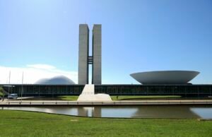 Congresso retoma trabalhos nesta terça, 5, com foco em isenção do Imposto de Renda, taxação das apostas e julgamento de cassações