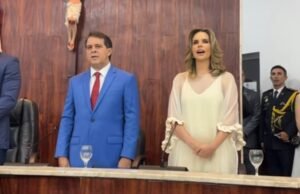 Evandro Leitão e Gabriella Aguiar são empossados como prefeito e vice-prefeita de Fortaleza