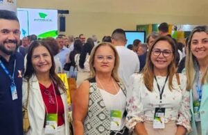 Márcia Zomin e secretários de Senador Pompeu participam de seminário da Aprece para novos gestores em Fortaleza