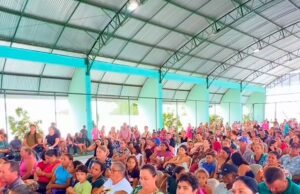 Prefeitura de Quixeramobim distribui 1.100 óculos de grau à população