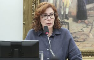 TRE-SP cassa mandato e torna Carla Zambelli inelegível por 8 anos