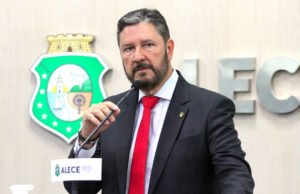 Romeu Aldigueri leva a força da experiência para a presidência da ALECE