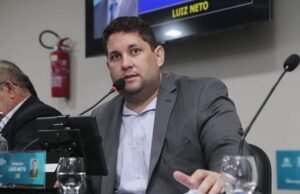 Por unanimidade, vereador Luiz Neto é reeleito presidente da Câmara de Quixadá