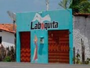 Homem tenta pagar serviços sexuais com pacotes de café e causa tumulto em cabaré